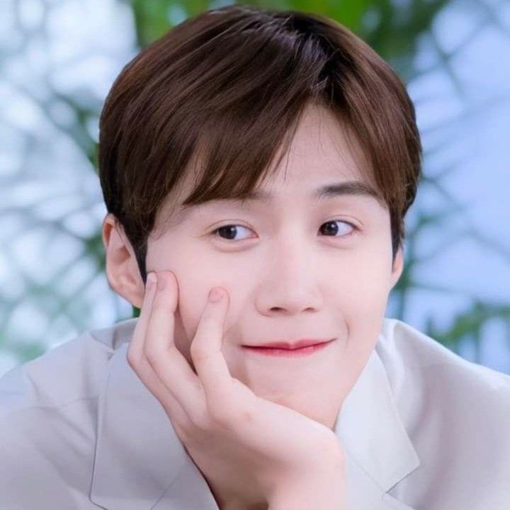 Latest photo of Kim Seonho