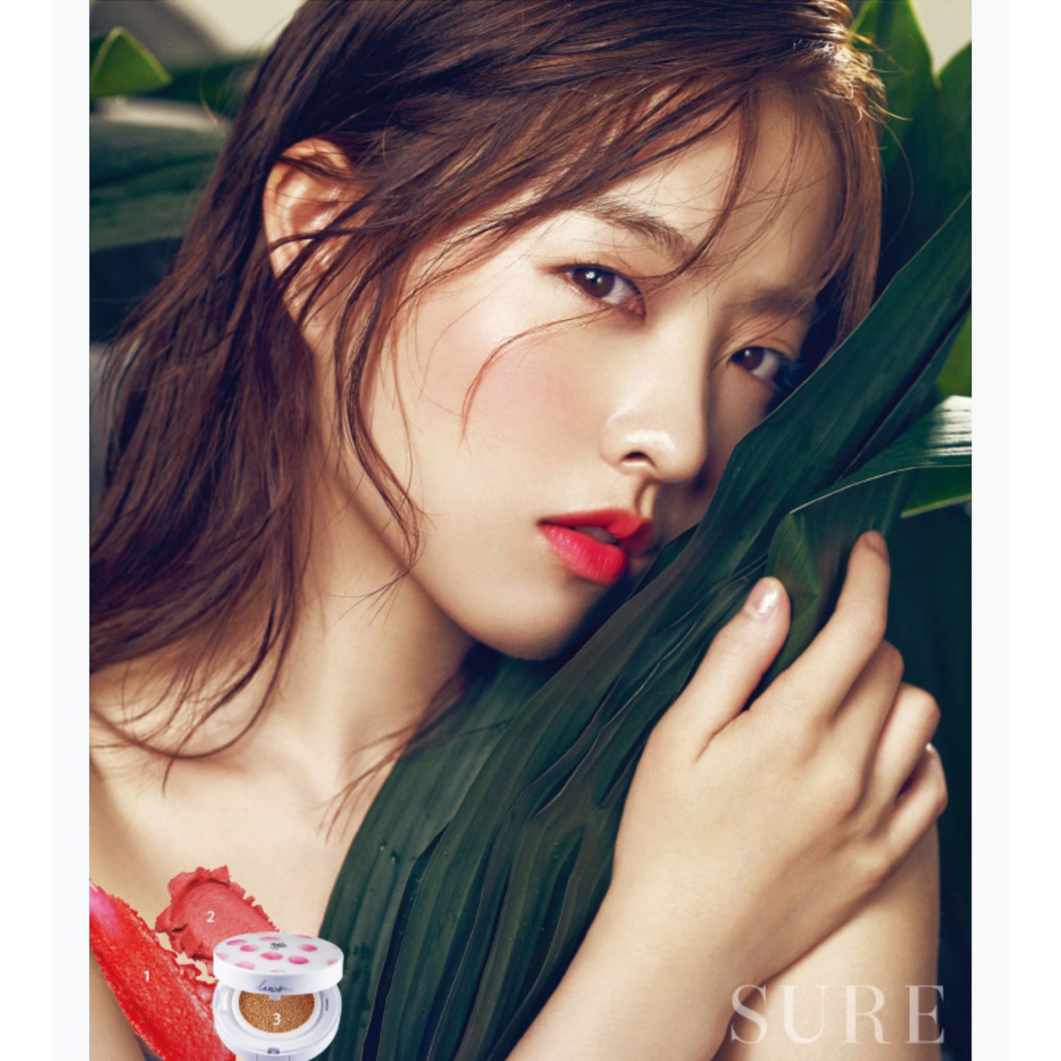 Behind-the-scenes cut of Park Boyoung