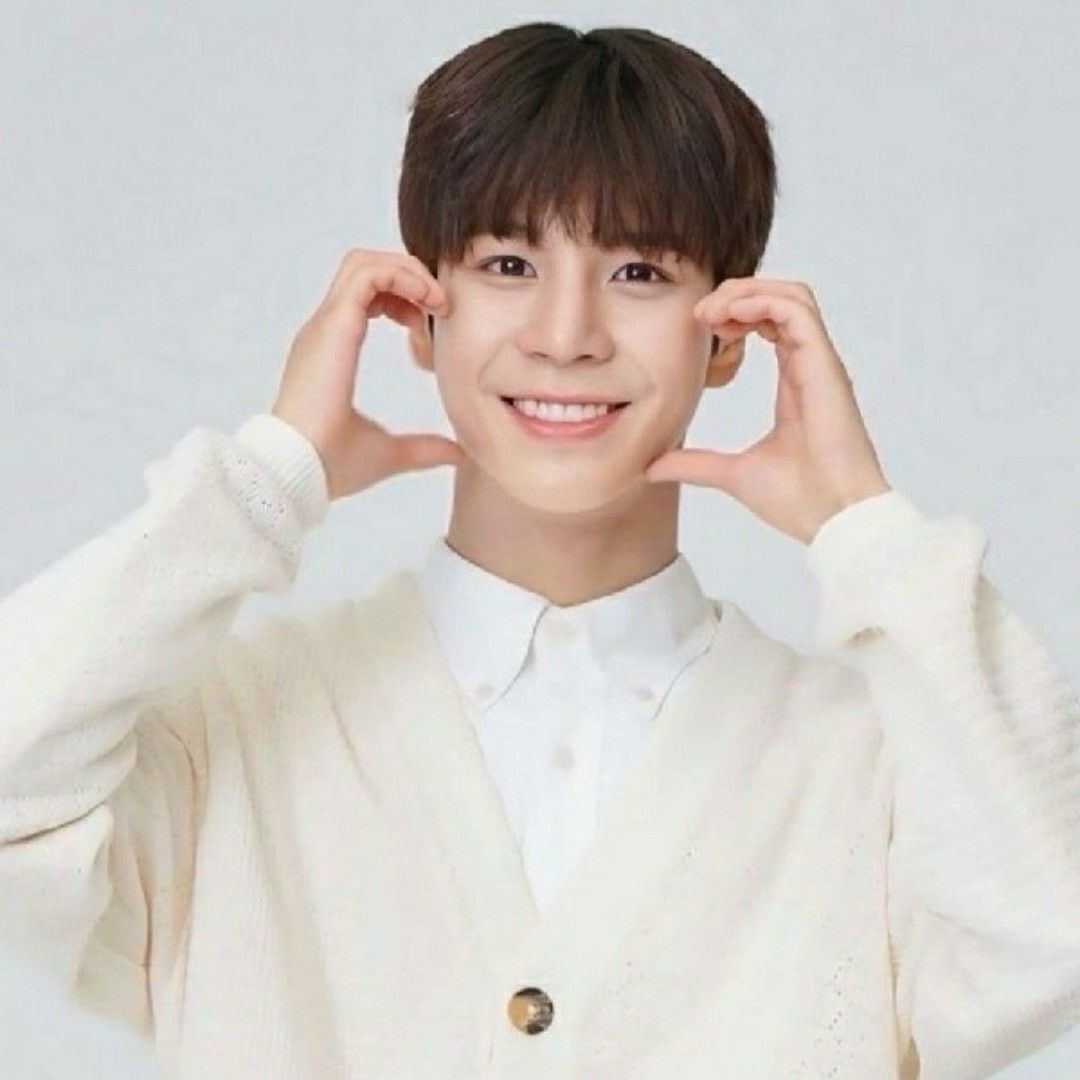 Latest photo of Jeong Dongwon