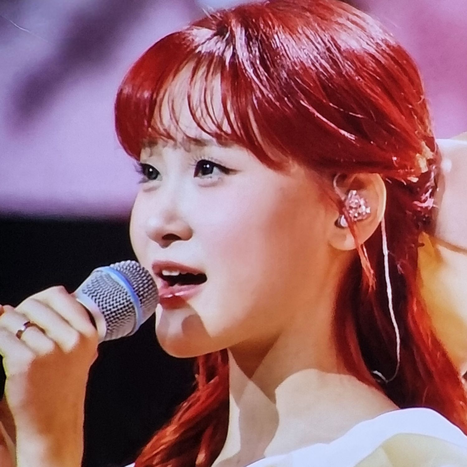 Foto kegiatan terbaru dari Kim Dahyun