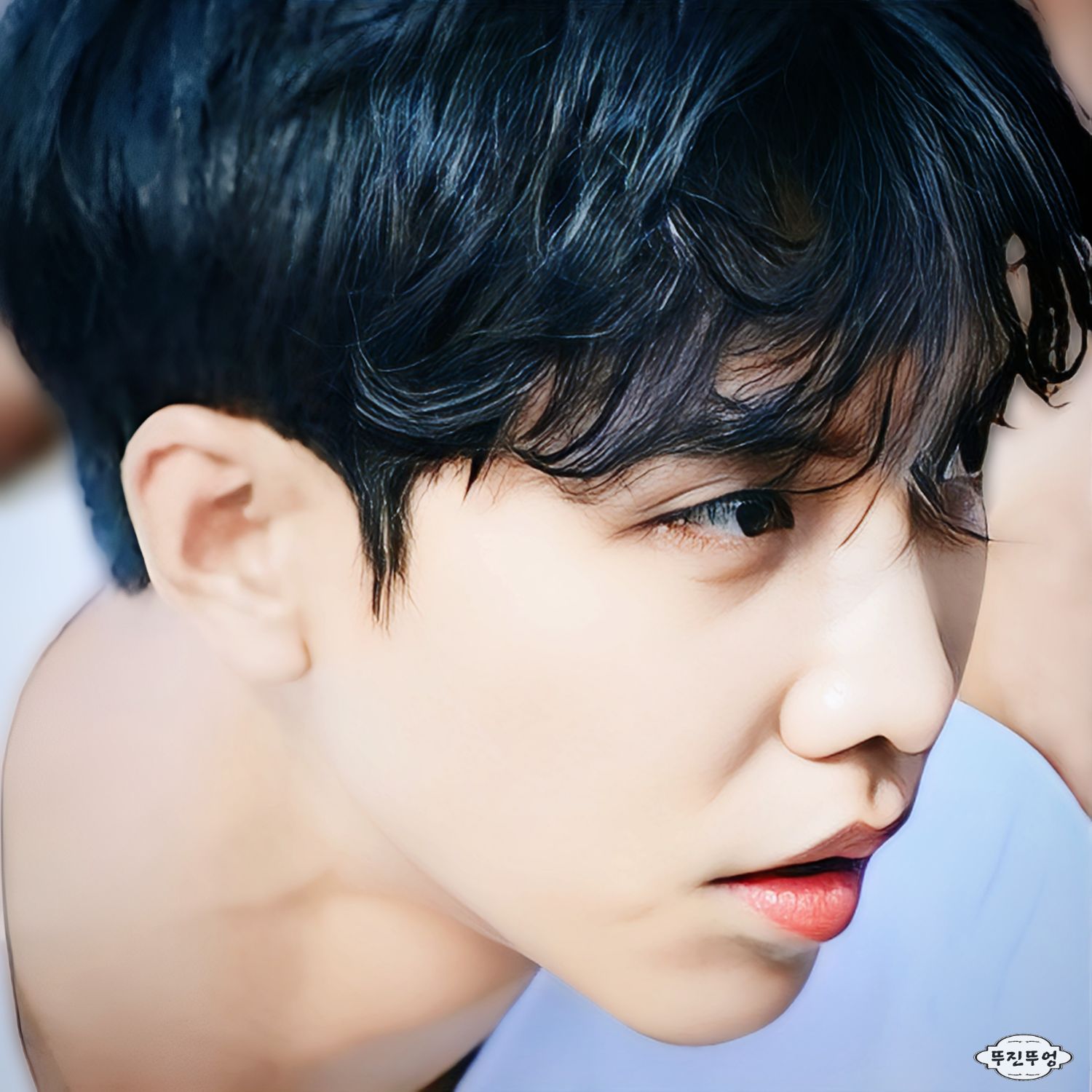 A moment captured by a fan of Lee Seunggi