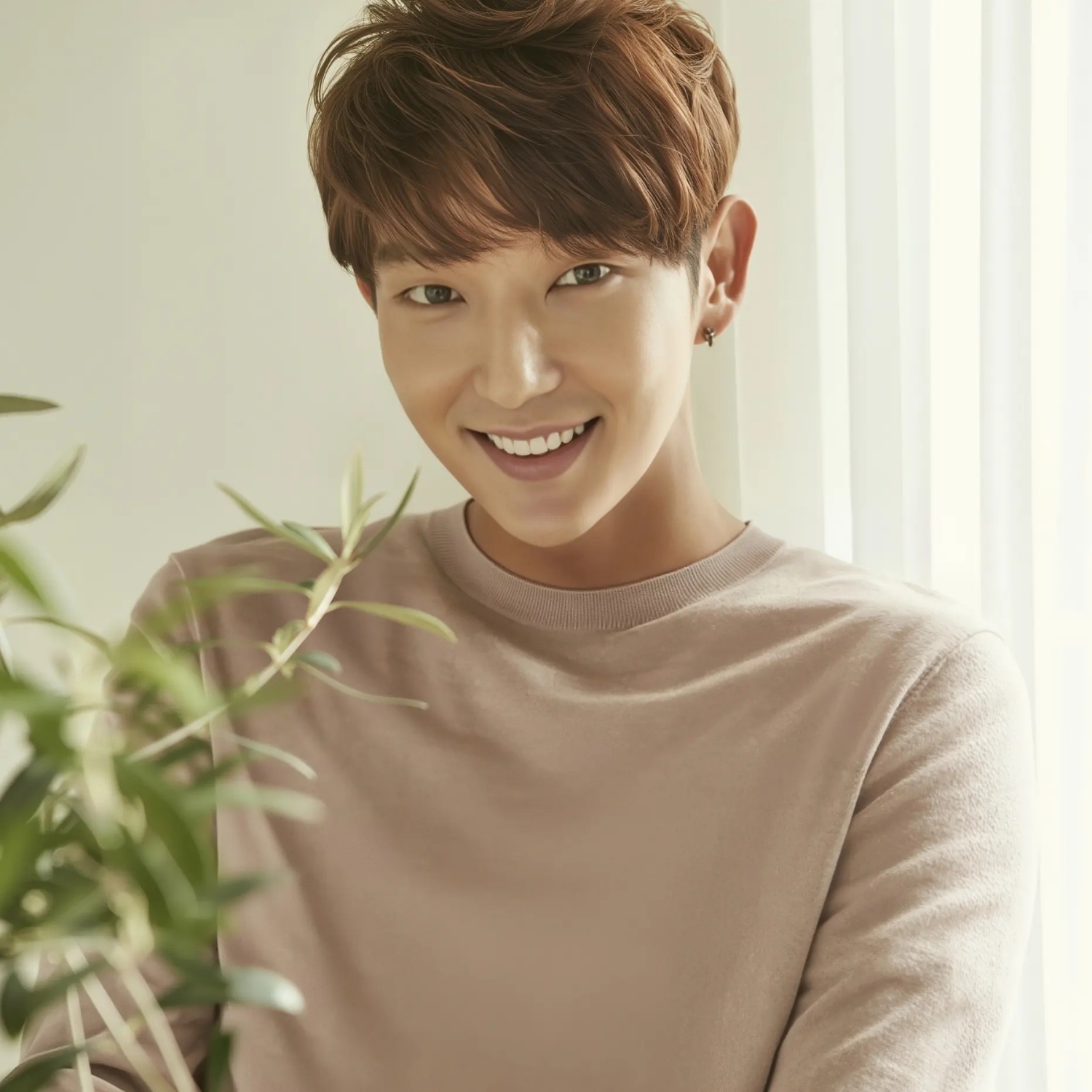 Behind-the-scenes cut of Lee Joongi