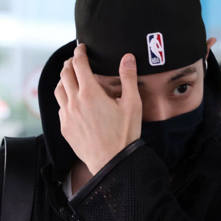 Behind-the-scenes cut of Lee Soohyuk