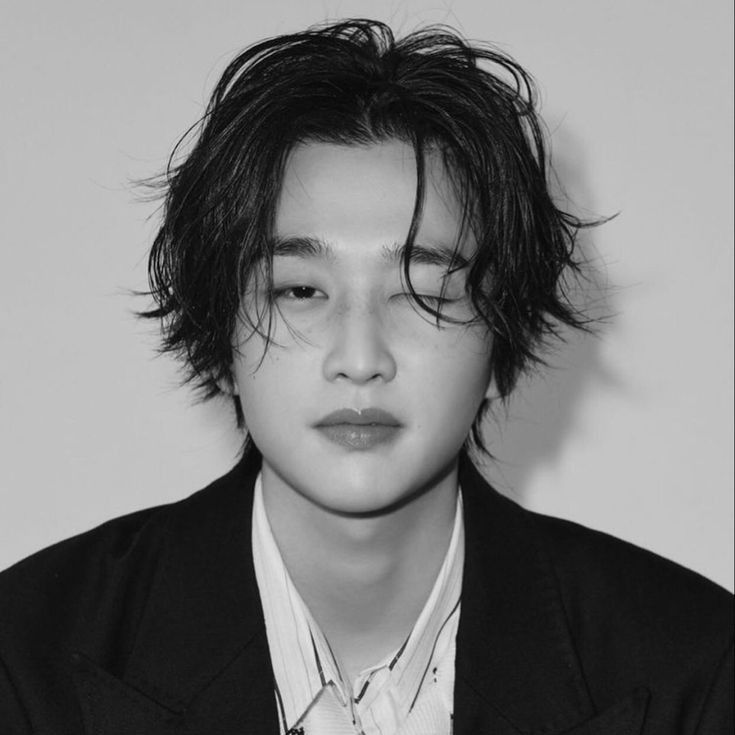 Kim Yoonwoo的最新照片
