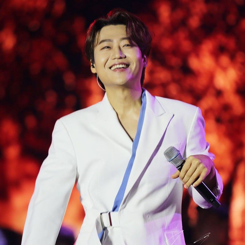 A moment captured by a fan of Min Soohyun