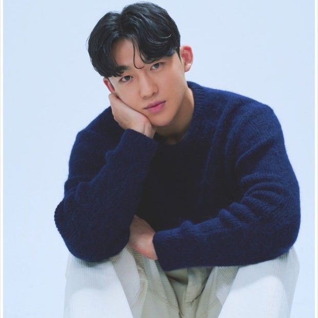 Latest photo of Shin Seungtae