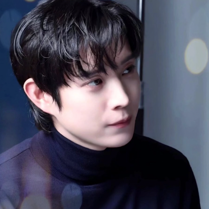 A moment captured by a fan of Kim Youngdae