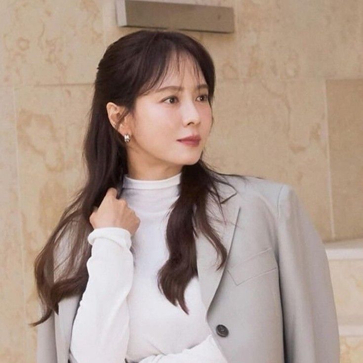 Recent activity shot of Song Jihyo