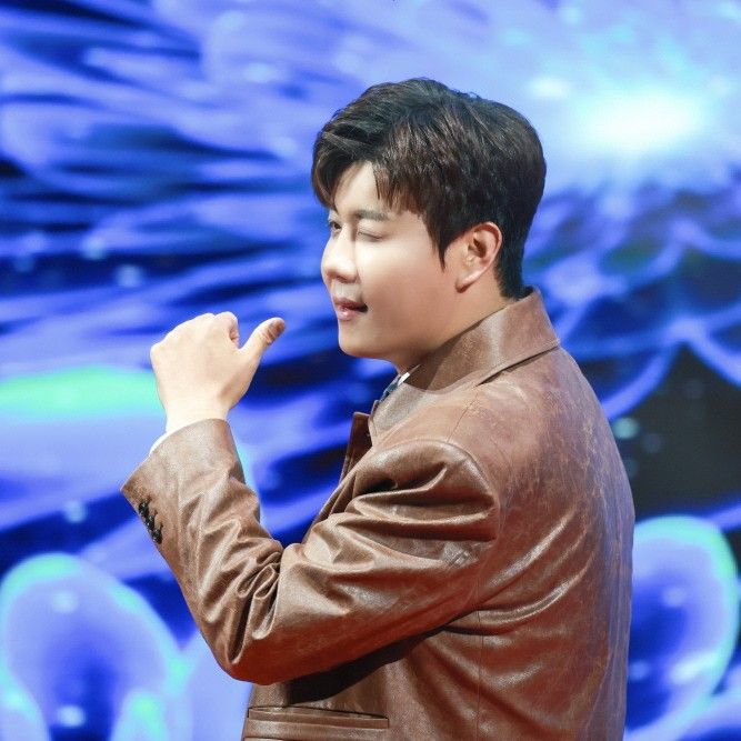 Behind-the-scenes cut of Jin Haesung