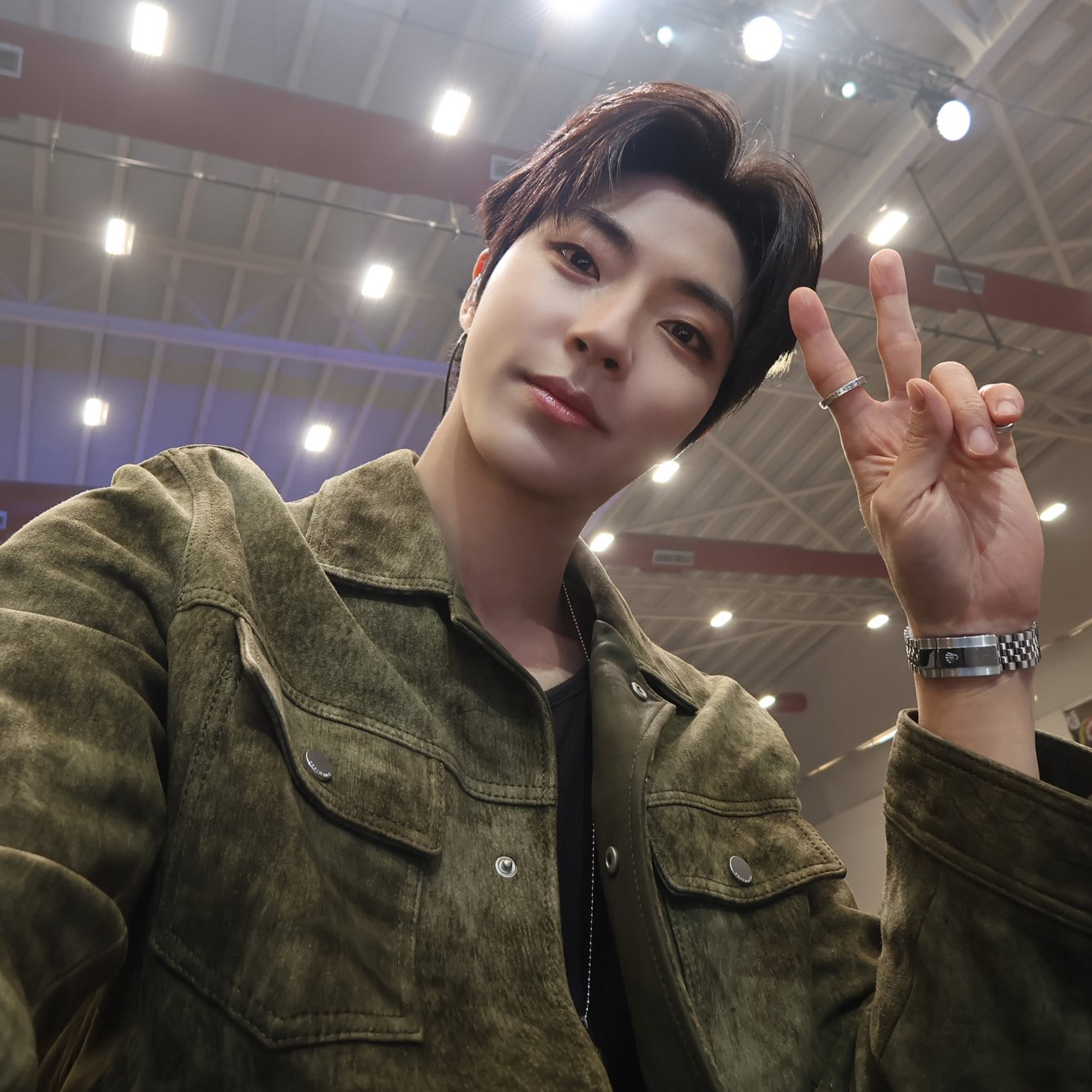 A moment captured by a fan of Hwang Inyoup