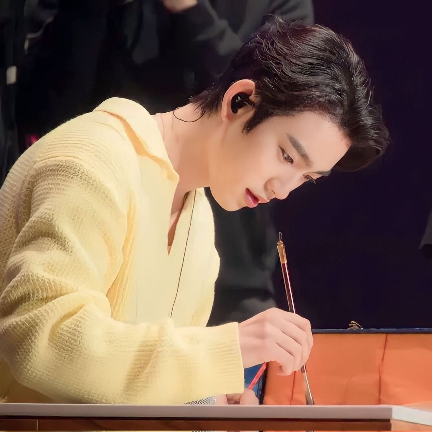 A moment captured by a fan of Park Jinyoung