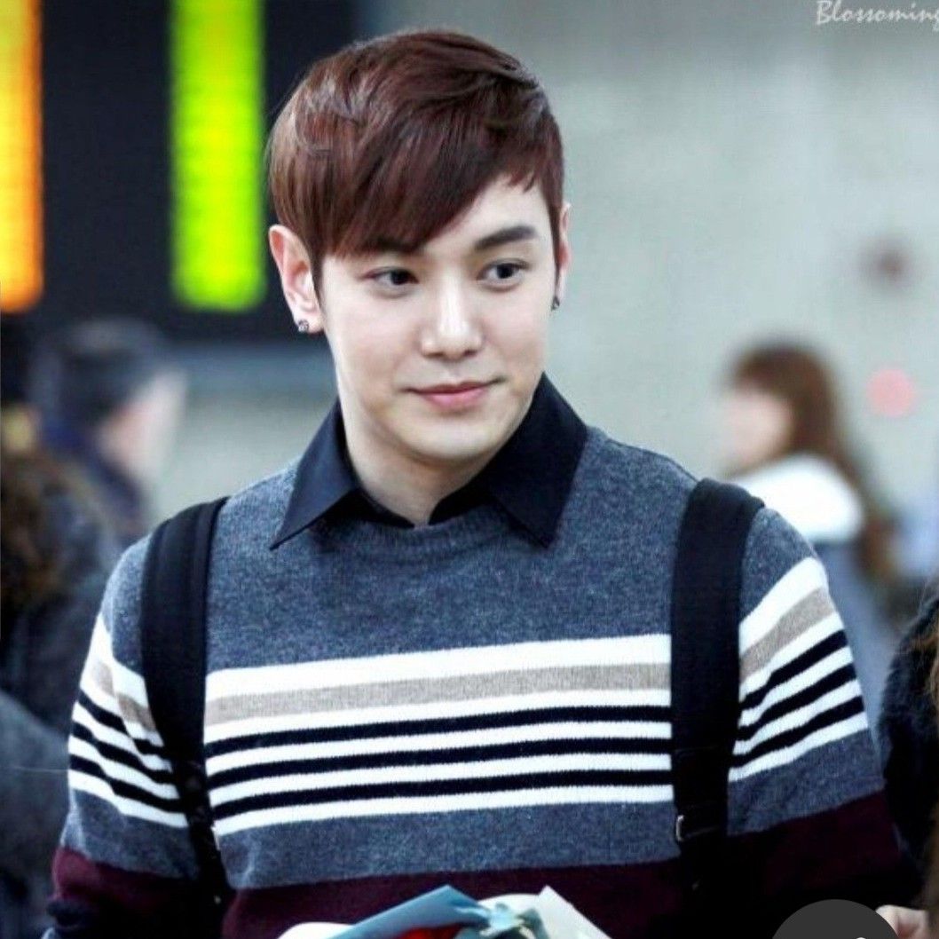 Behind-the-scenes cut of Hwanhee