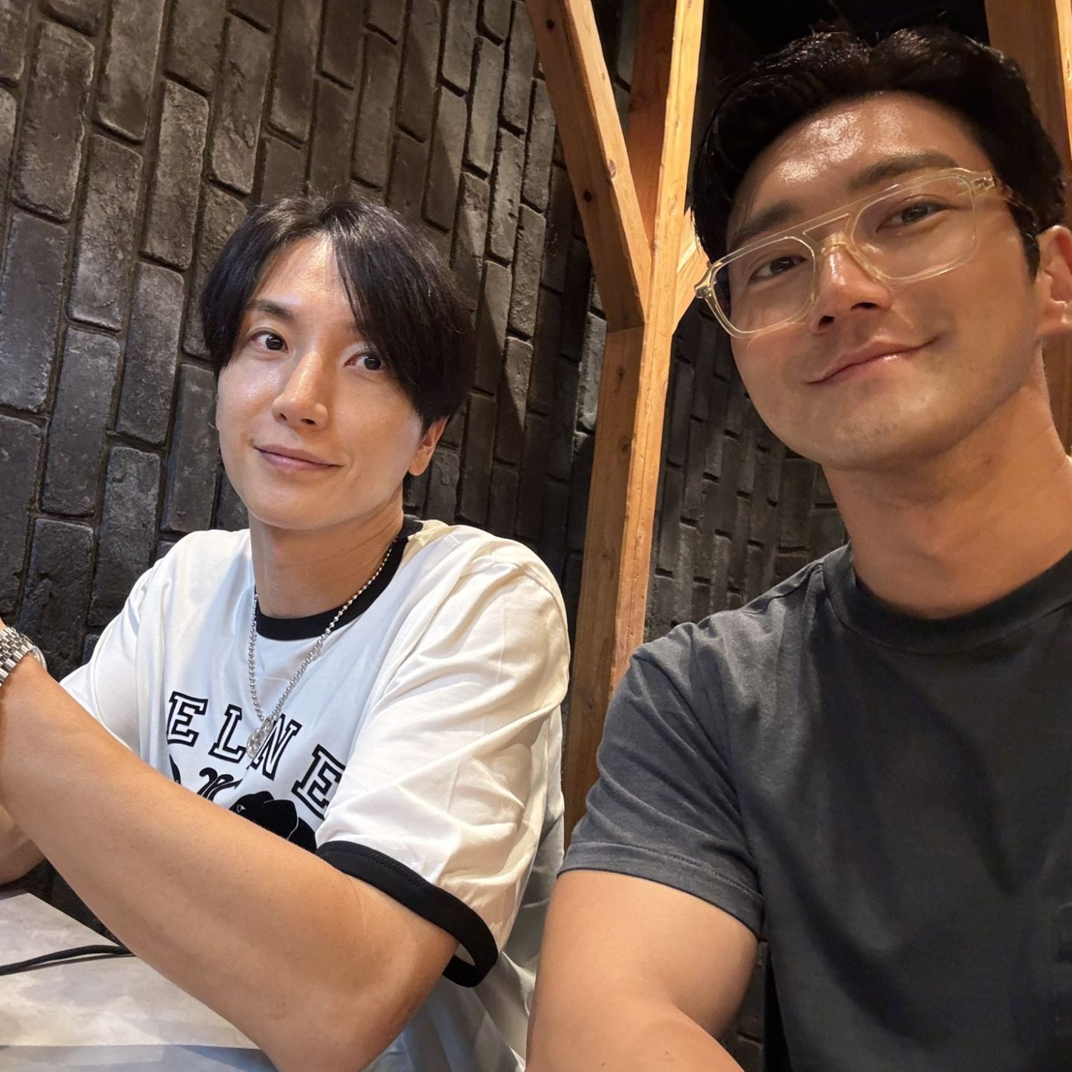 Recent activity shot of Choi Siwon