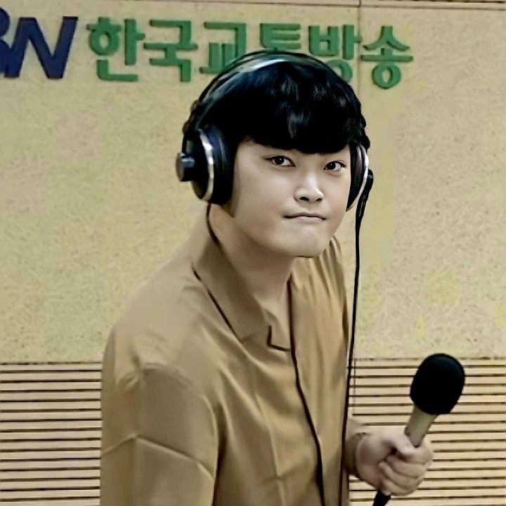 Behind-the-scenes cut of Kim Kyungmin