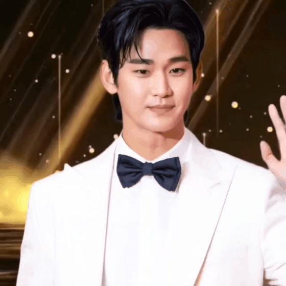 キム・スヒョンのビハインドカット