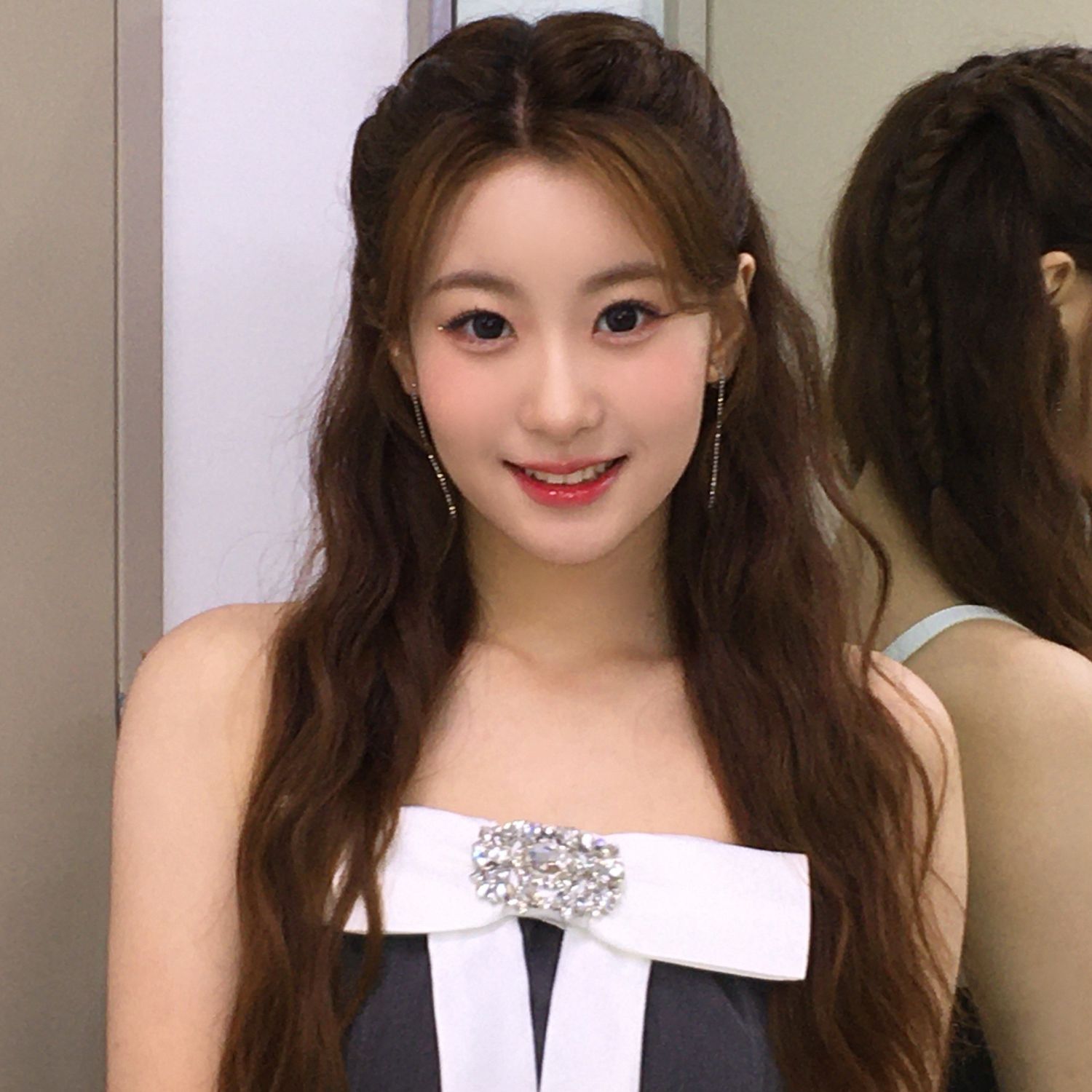 Recent activity shot of Oh Yujin
