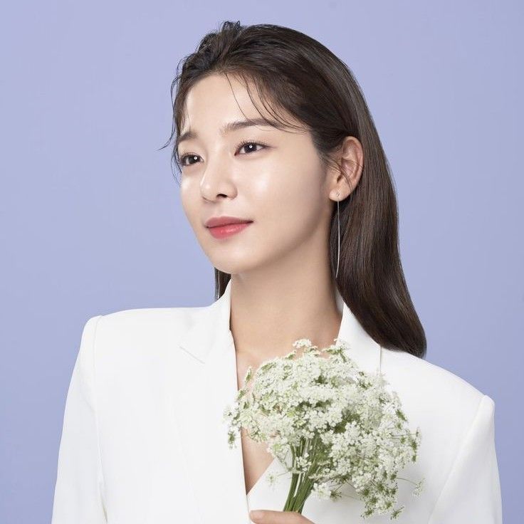 Behind-the-scenes cut of Seol Inah