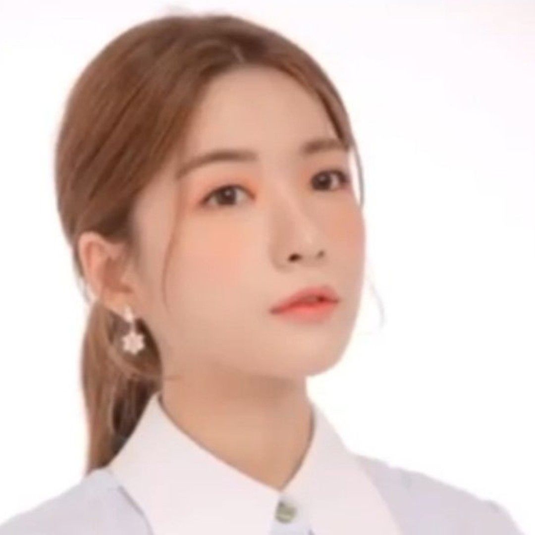 Foto terbaru dari Ryu Wonjung