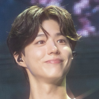 Recent activity shot of Park Bogum