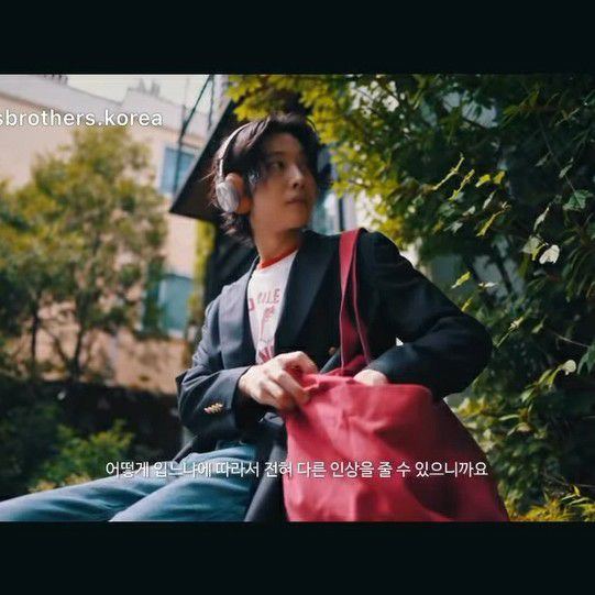 Recent activity shot of Lee Jongwon