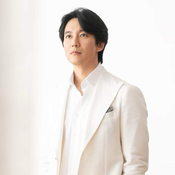 Behind-the-scenes cut of Kim Namgil