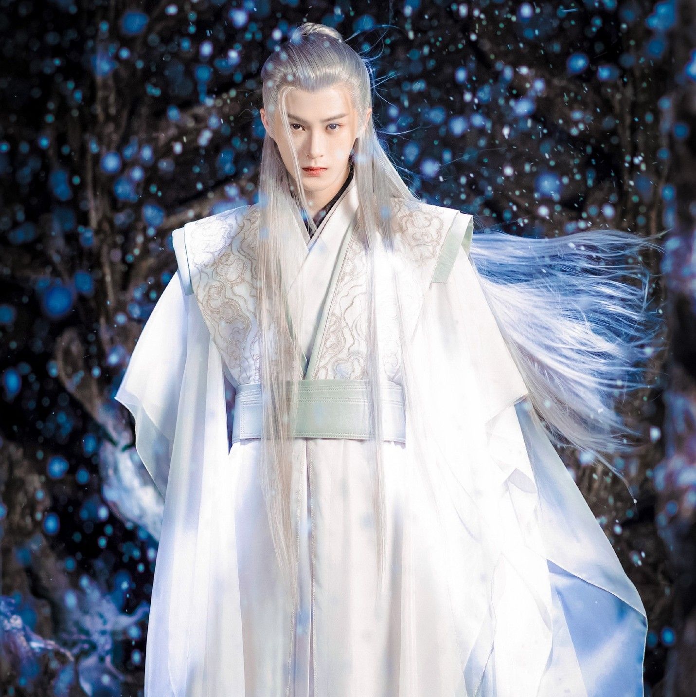 Behind-the-scenes cut of Tan Jianci