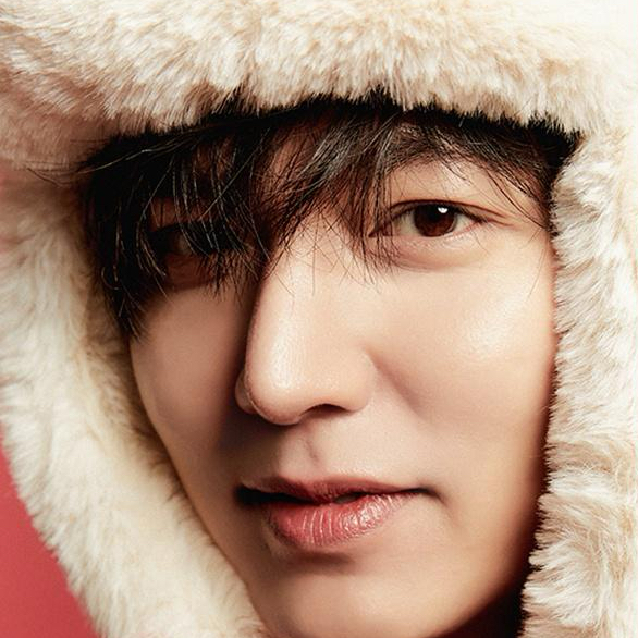 粉絲拍下的李敏鎬瞬間