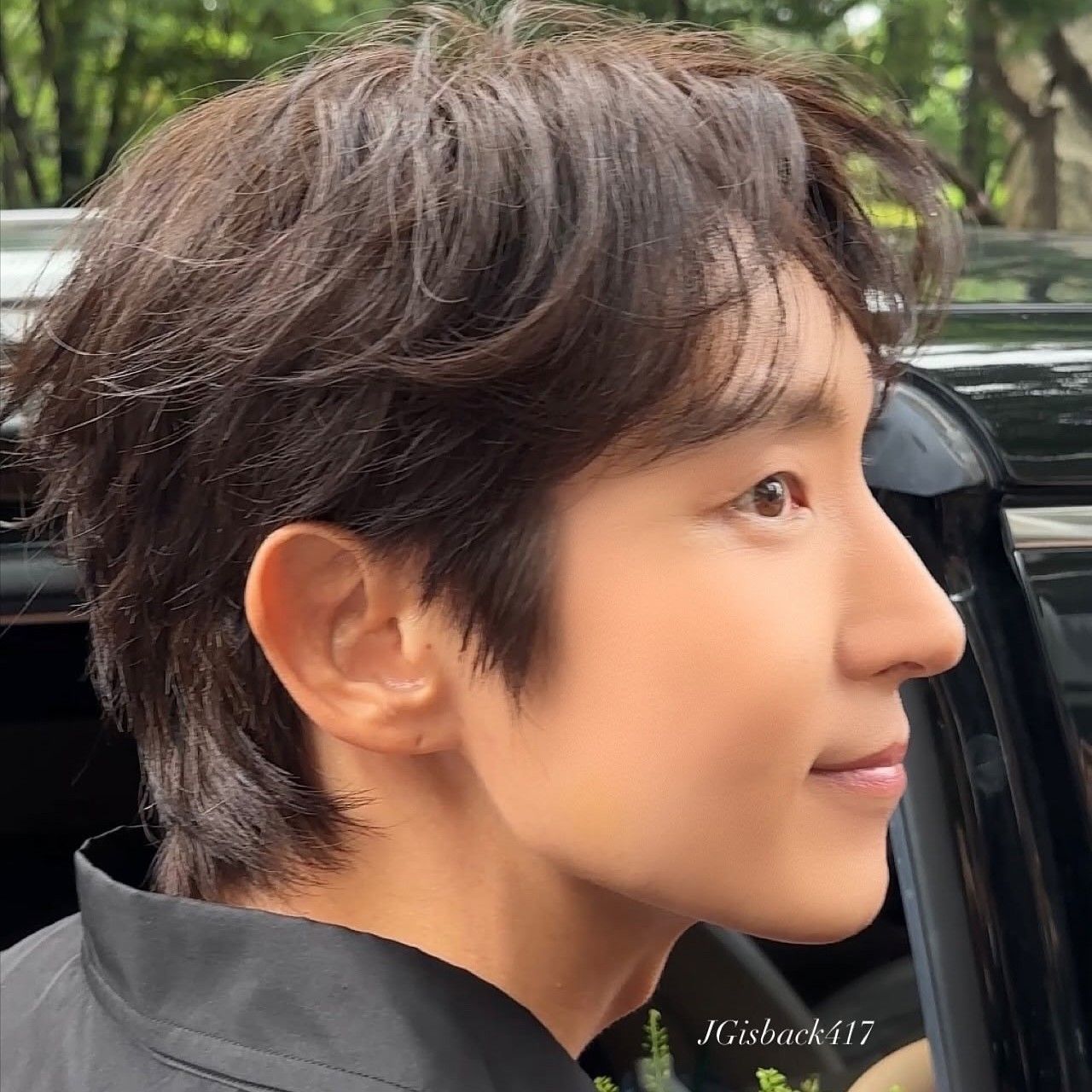 Behind-the-scenes cut of Lee Joongi