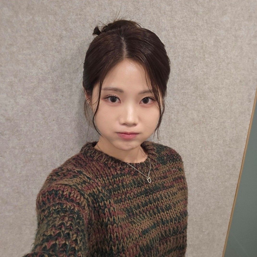 Cuplikan di balik layar dari Bae Ahyeon