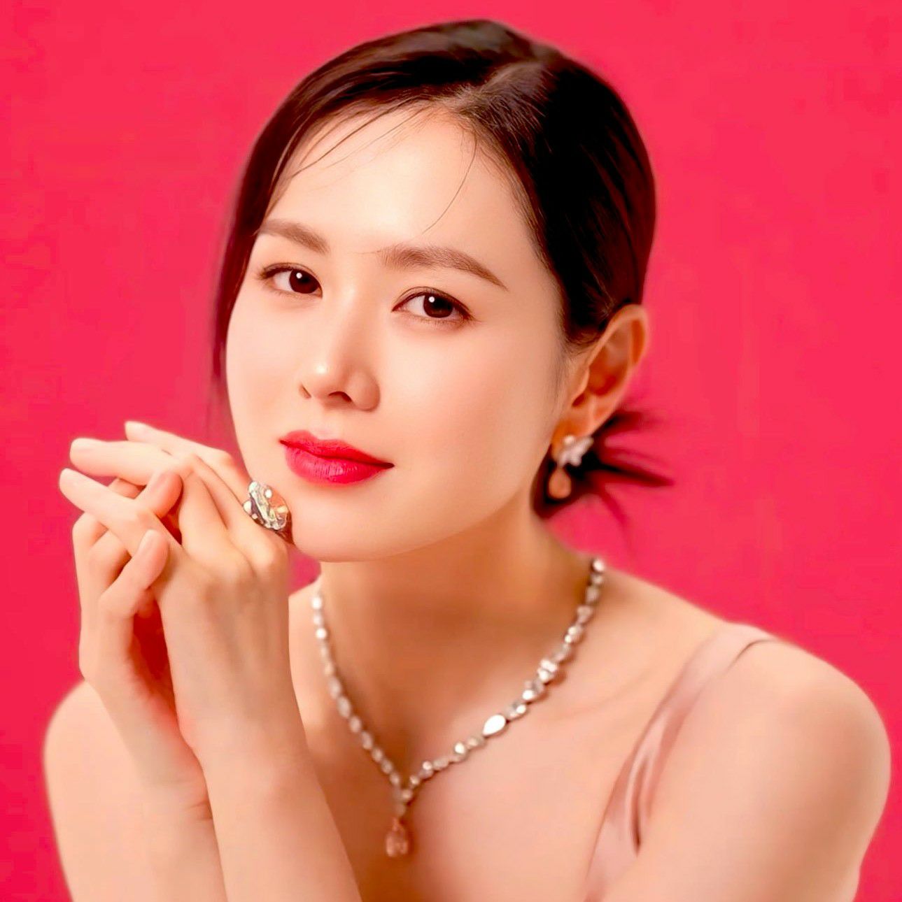 손예진의 최신 사진