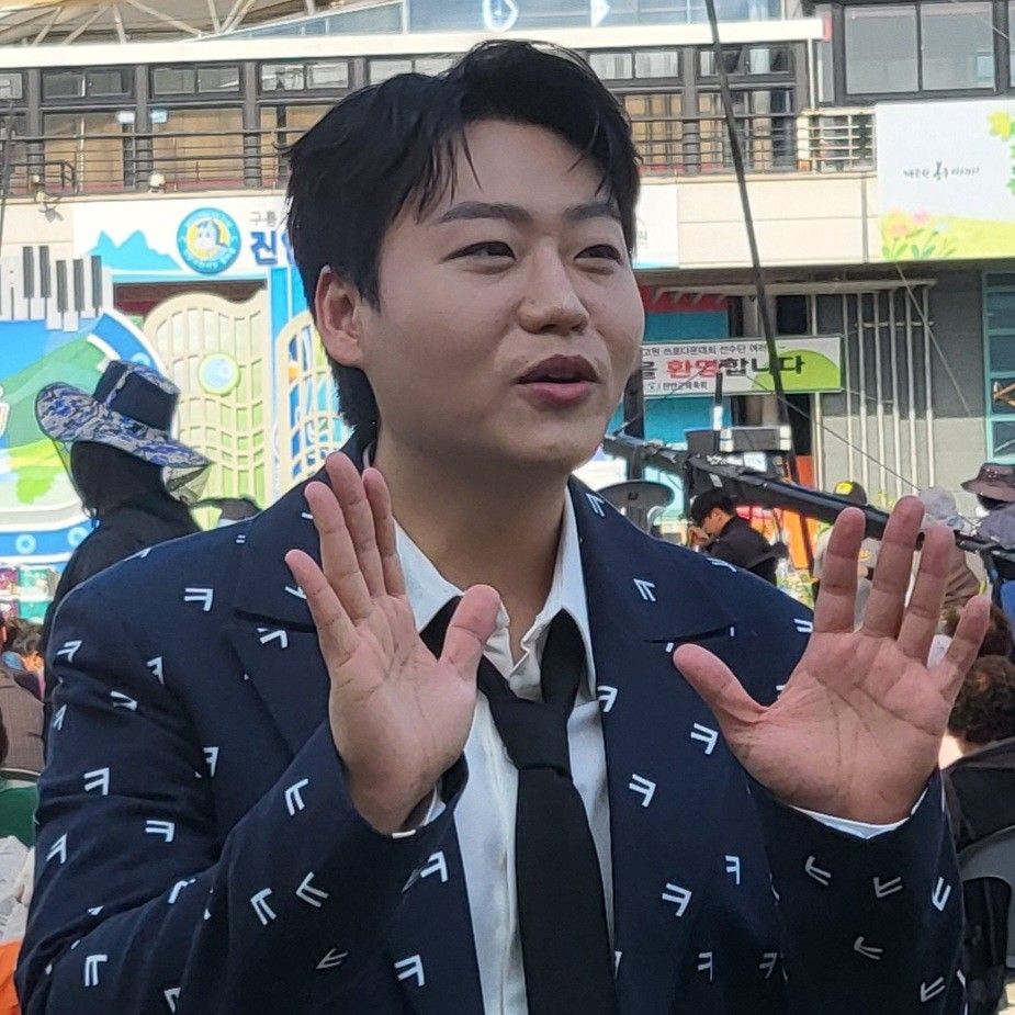 Latest photo of Min Soohyun