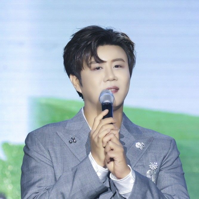 Latest photo of Jin Haesung