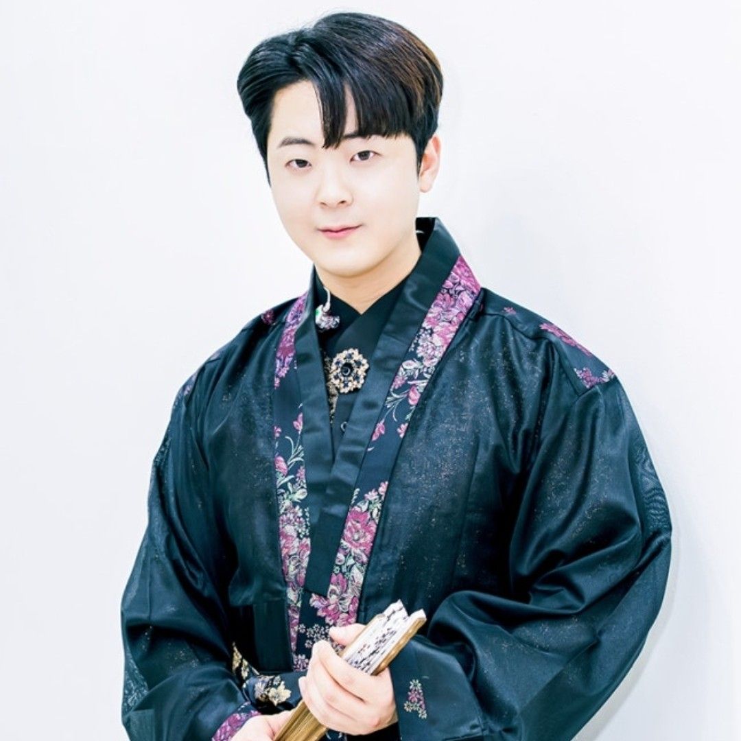 Latest photo of Park Minsu