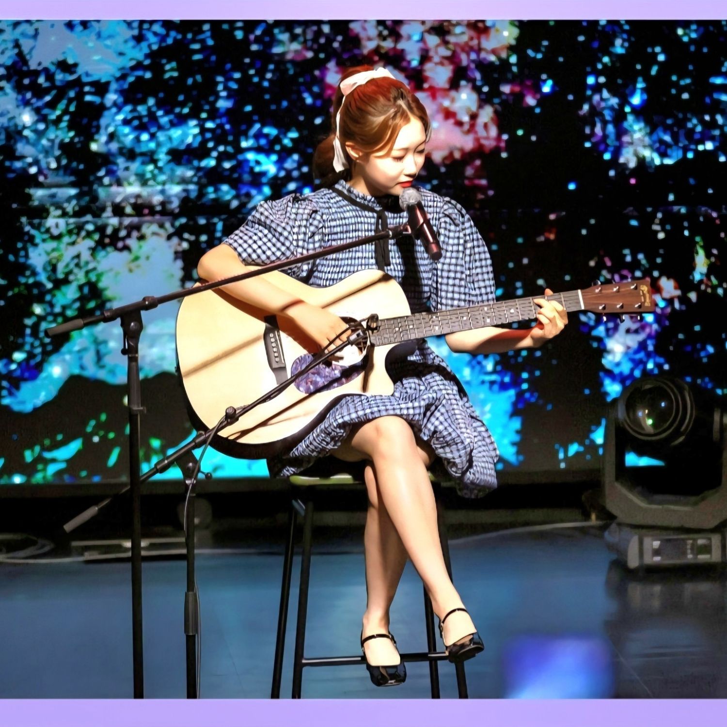 A moment captured by a fan of Jung Seojoo