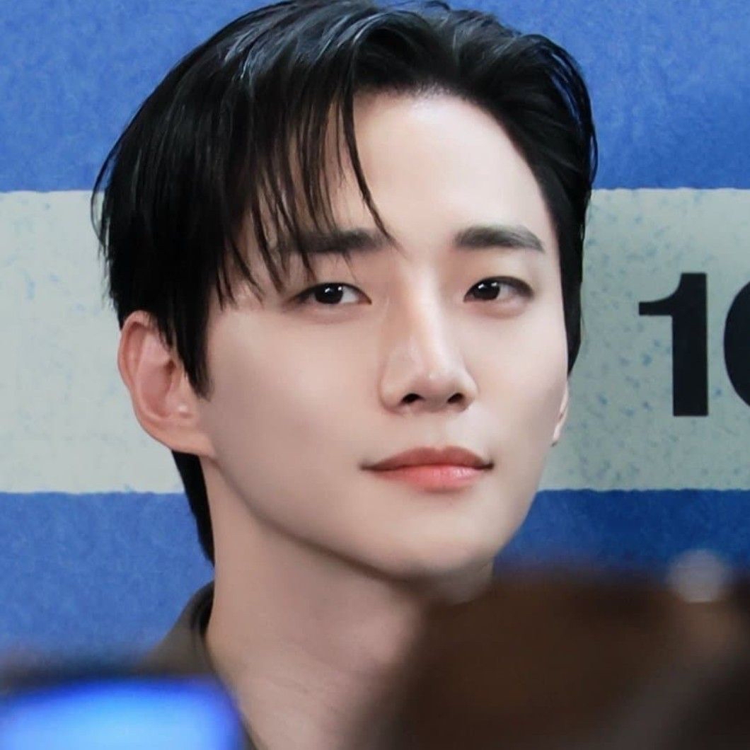 Foto kegiatan terbaru dari Lee Junho