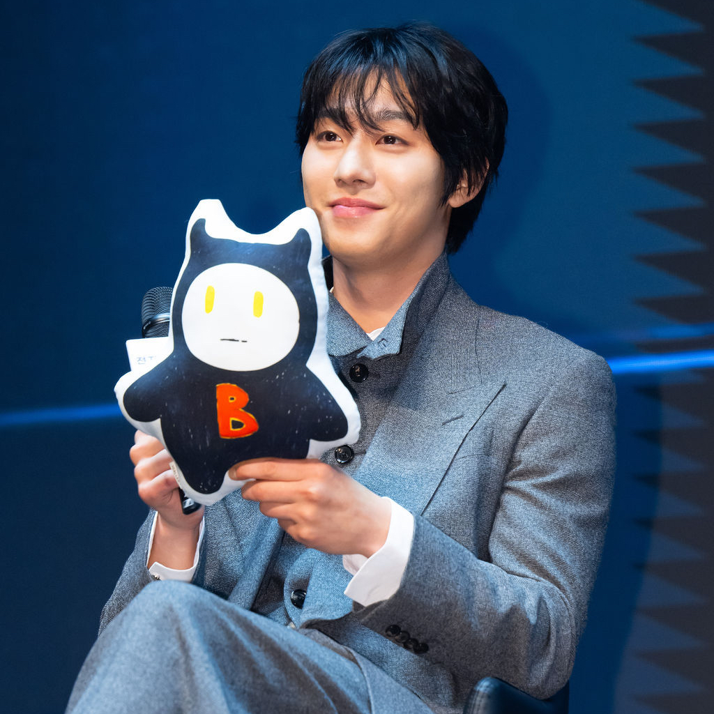 Latest photo of Ahn Hyoseop