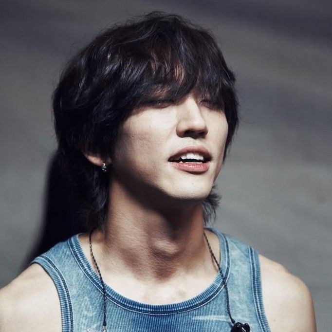 Latest photo of Lee Seungyoon