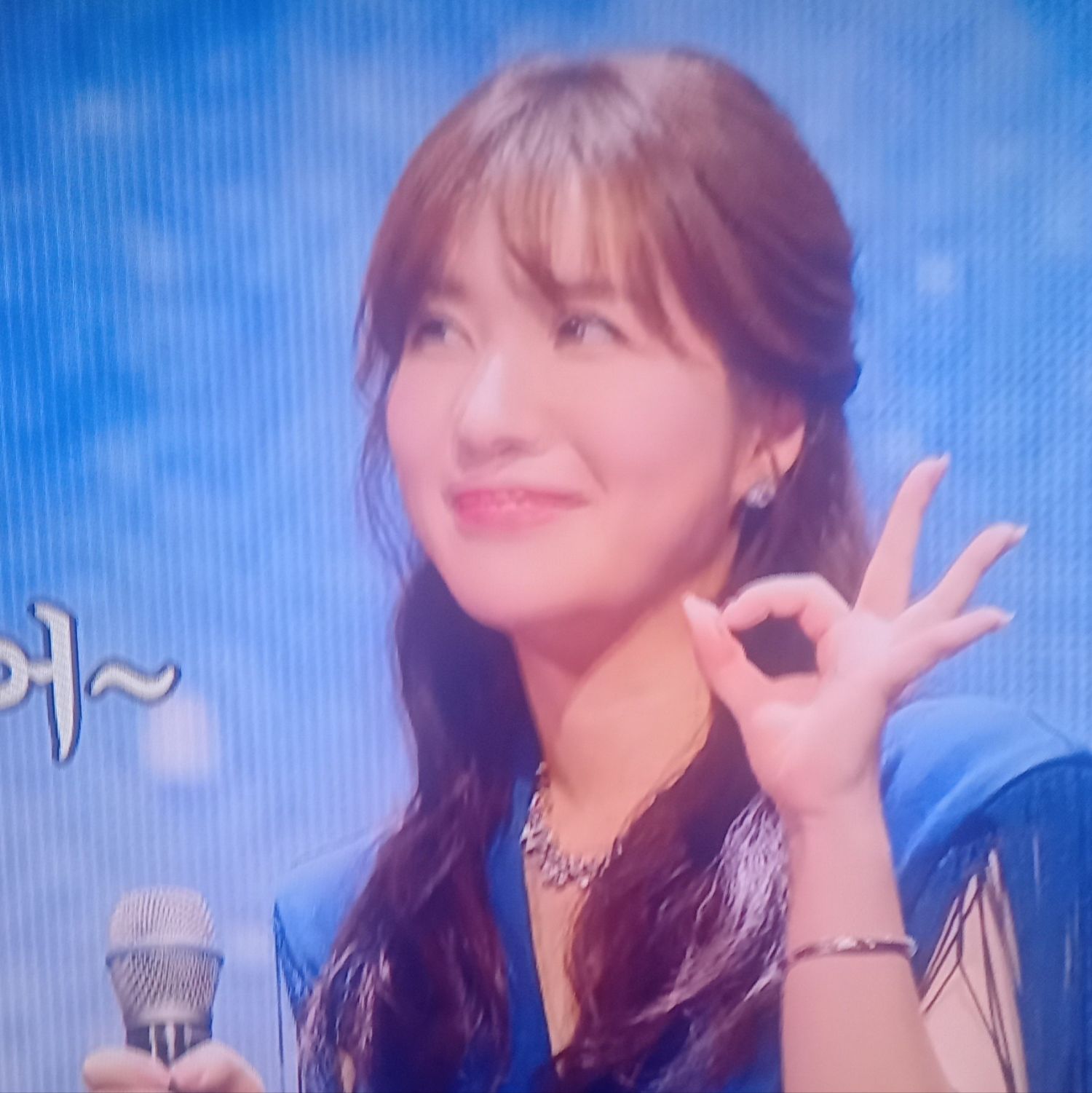 Behind-the-scenes cut of Ryu Wonjung