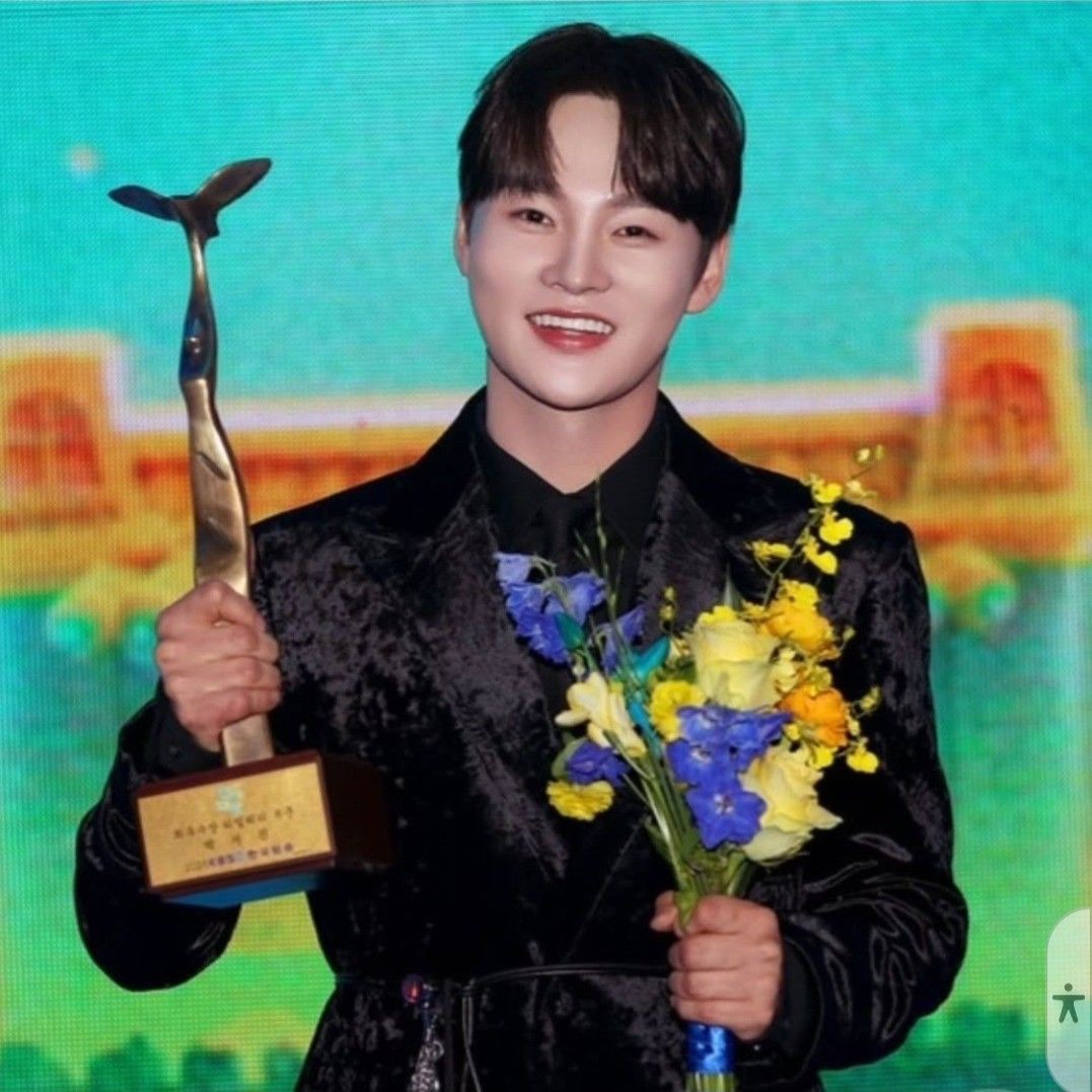 朴瑞鎮的最新照片