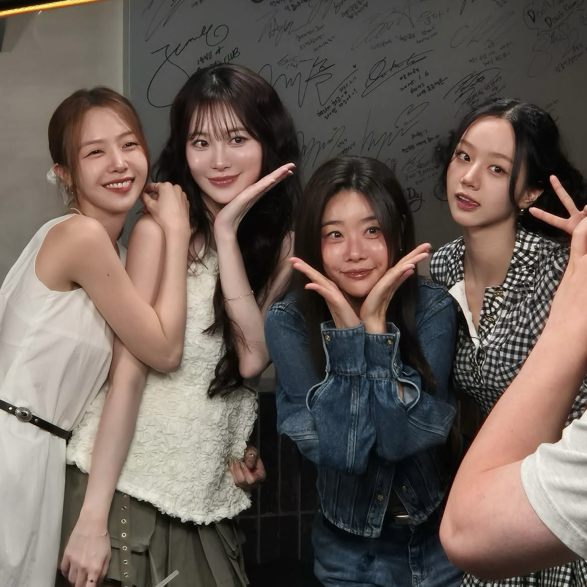 Recent activity shot of Minah