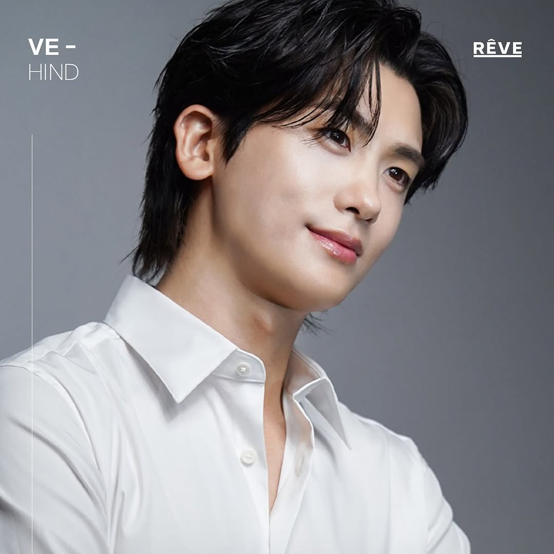 Behind-the-scenes cut of Park Hyungsik