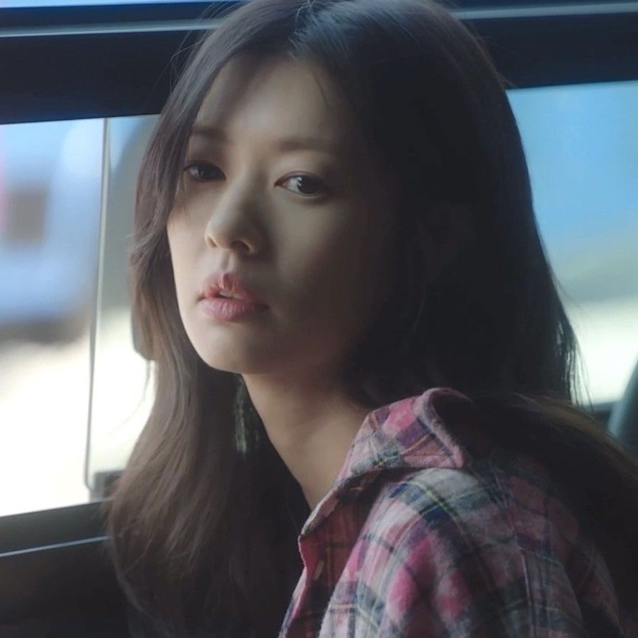 Recent activity shot of Jung Somin