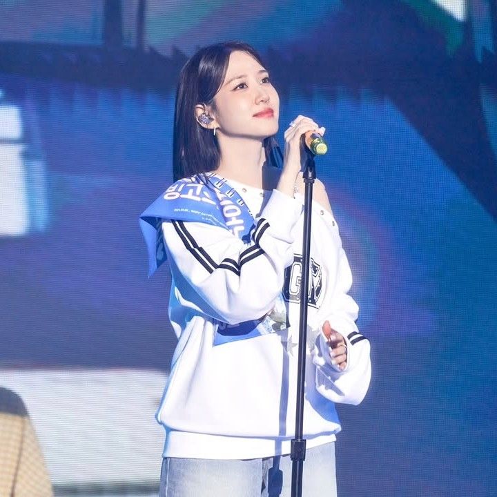 Behind-the-scenes cut of Park Eunbin