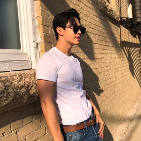 A moment captured by a fan of Henry