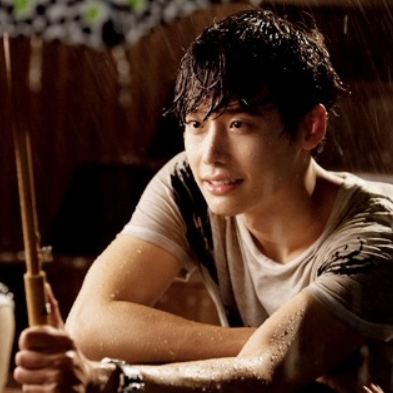 A moment captured by a fan of Lee Jongsuk