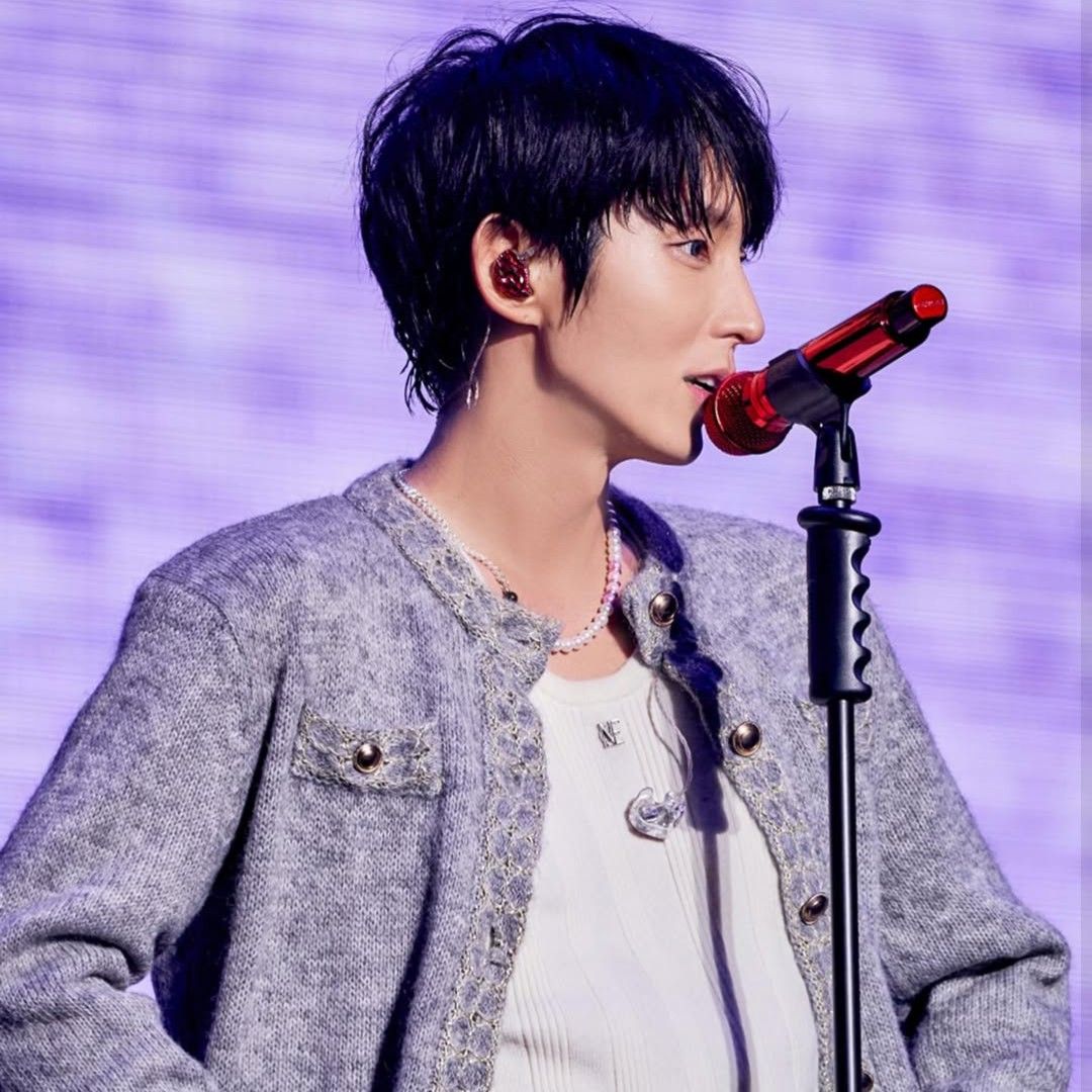 Behind-the-scenes cut of Lee Joongi