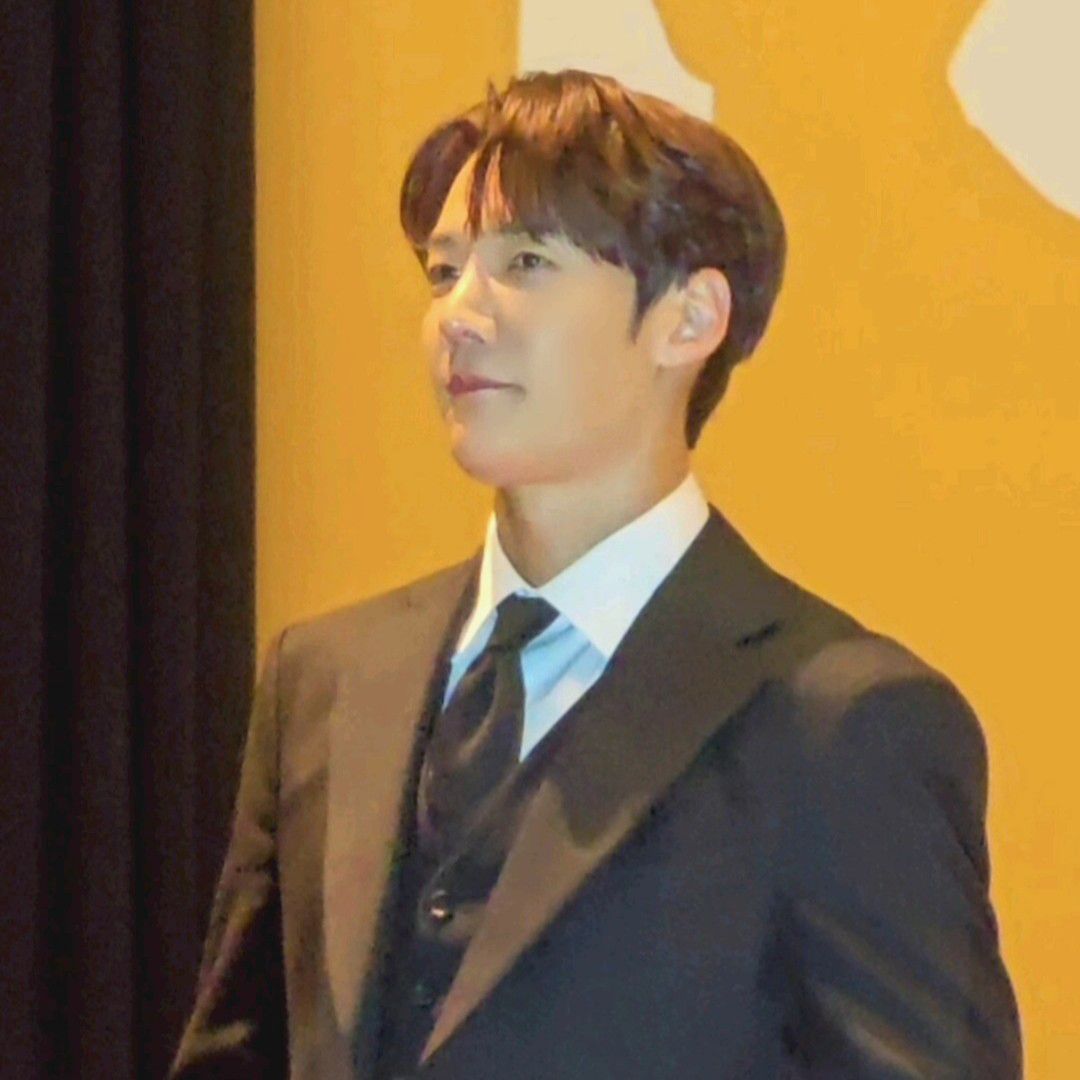 Behind-the-scenes cut of Choi Jinhyuk