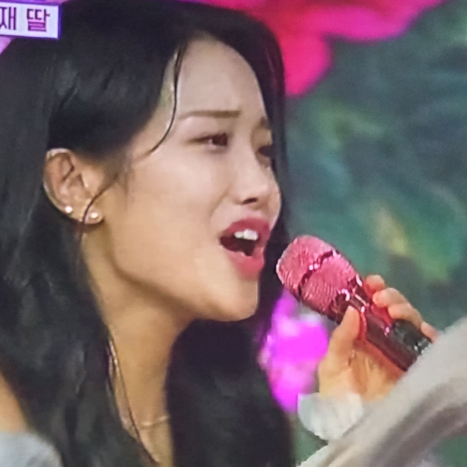 Behind-the-scenes cut of Kim Soyeon (2004)