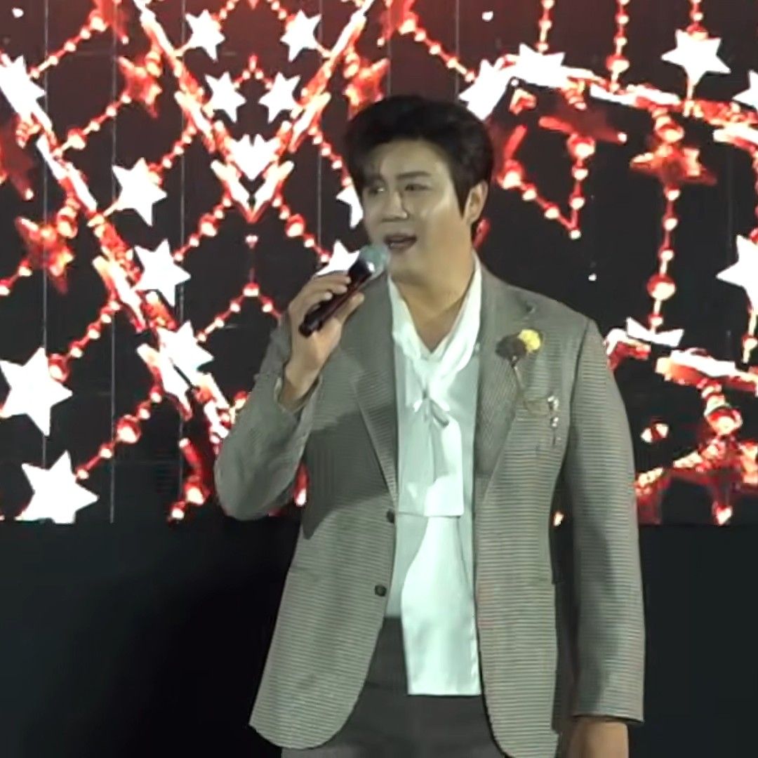 Foto terbaru dari Jin Haesung