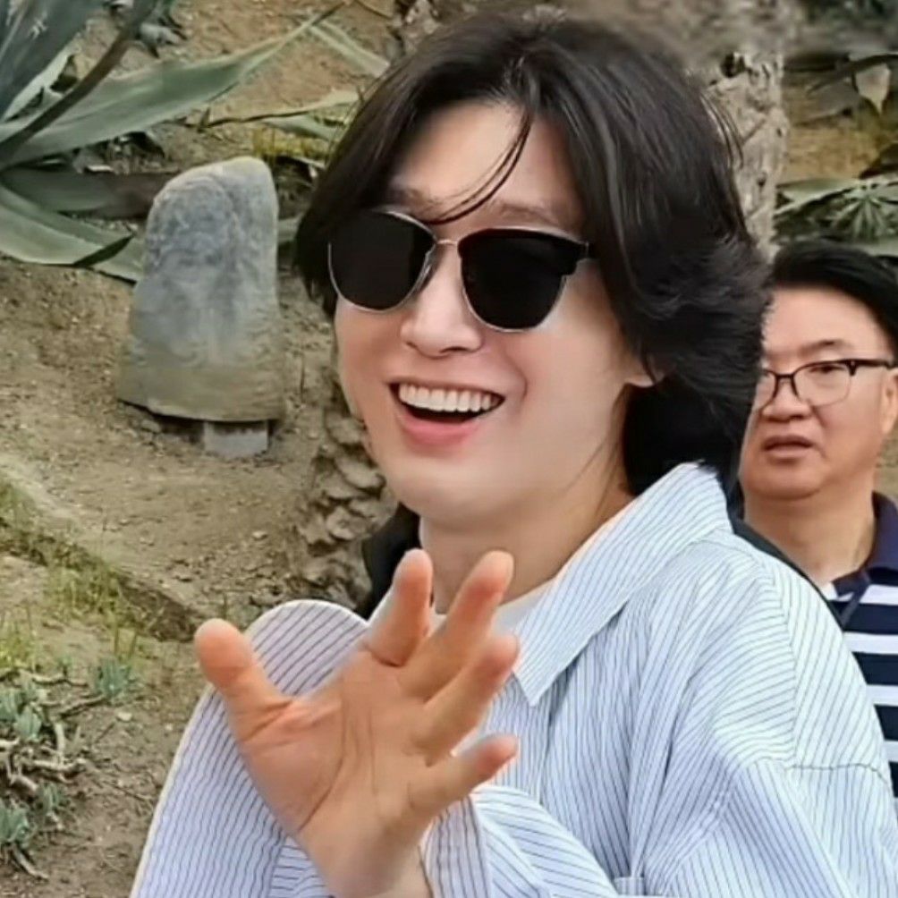 Behind-the-scenes cut of Kim Yongbin